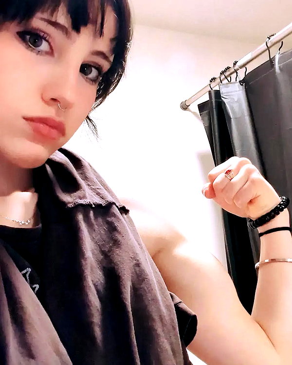 zz.eazoning instagram image archive image