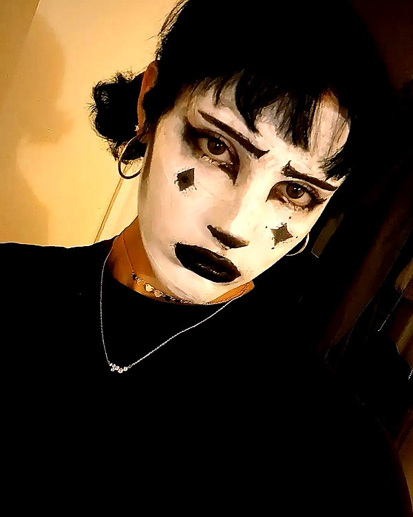 zz.eazoning instagram image archive image