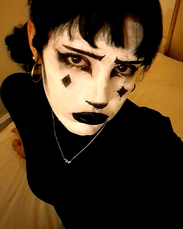 zz.eazoning instagram image archive image