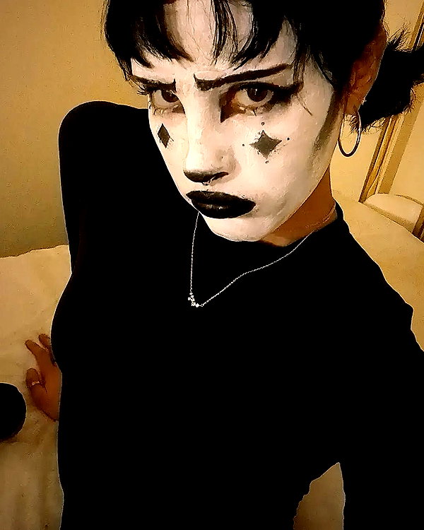 zz.eazoning instagram image archive image