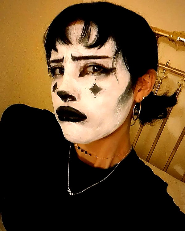 zz.eazoning instagram image archive image
