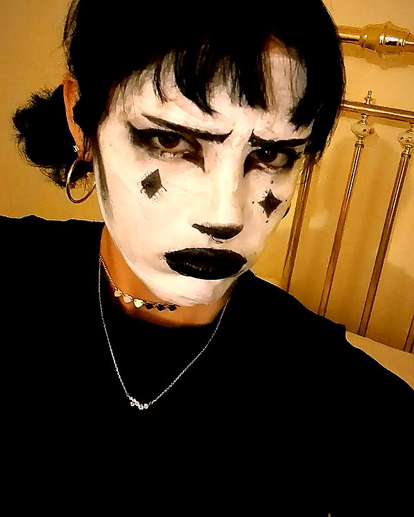 zz.eazoning instagram image archive image