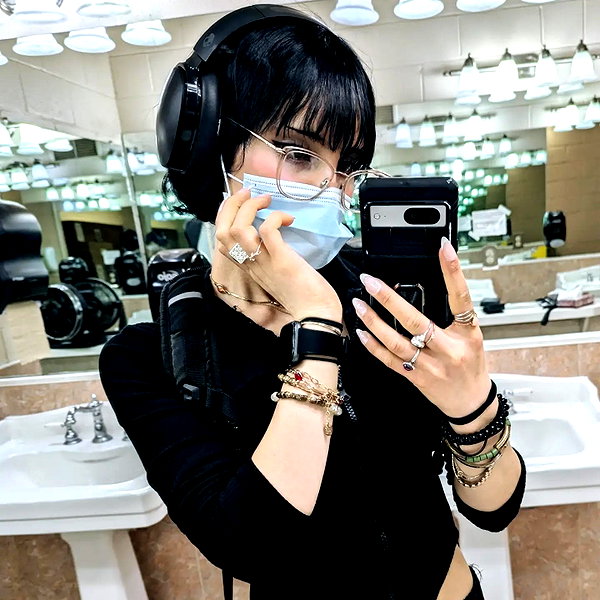 zz.eazoning instagram image archive image