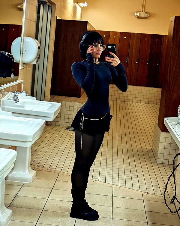 zz.eazoning instagram image archive image