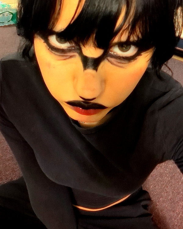 zz.eazoning instagram image archive image