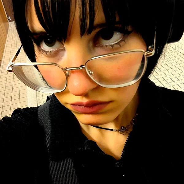 zz.eazoning instagram image archive image