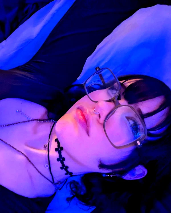 zz.eazoning instagram image archive image