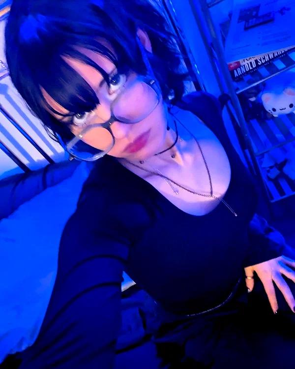 zz.eazoning instagram image archive image