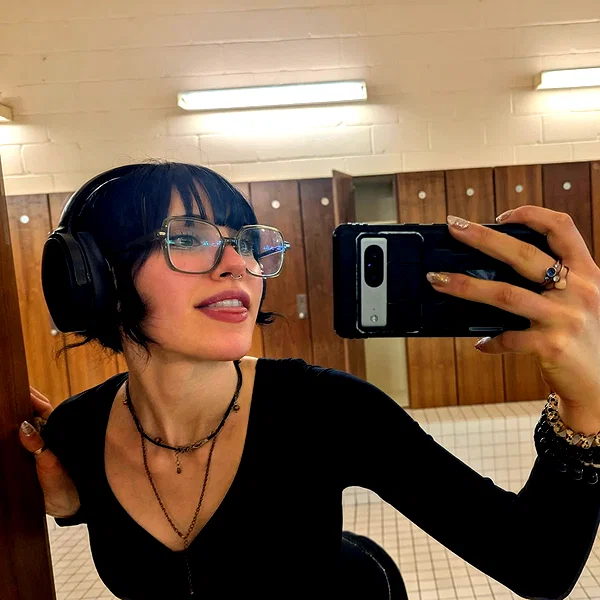 zz.eazoning instagram image archive image