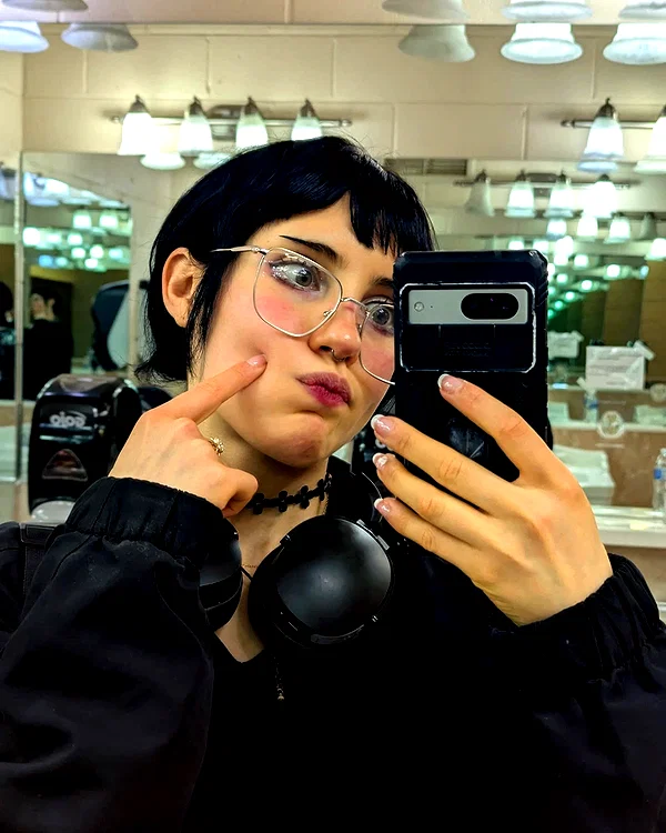 zz.eazoning instagram image archive image