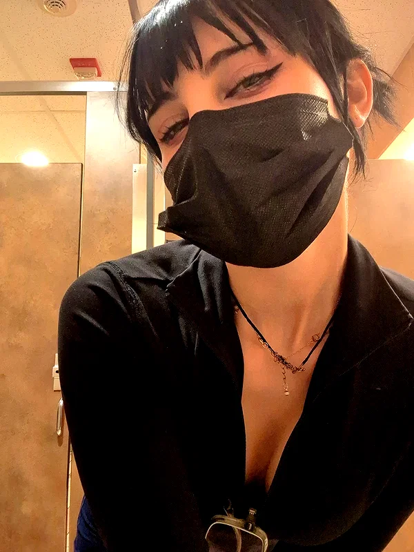 zz.eazoning instagram image archive image