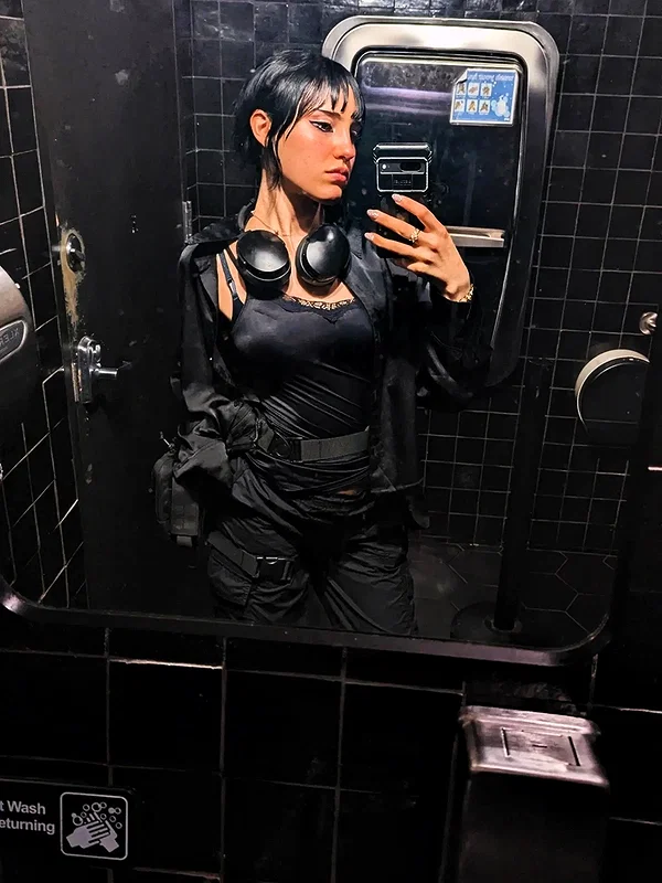 zz.eazoning instagram image archive image