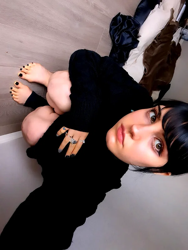 zz.eazoning instagram image archive image