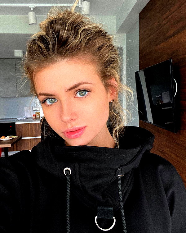 007natalee instagram image archive image
