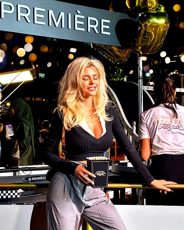 007natalee instagram image archive image