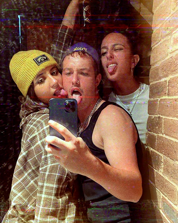 __noamche__ instagram image archive image