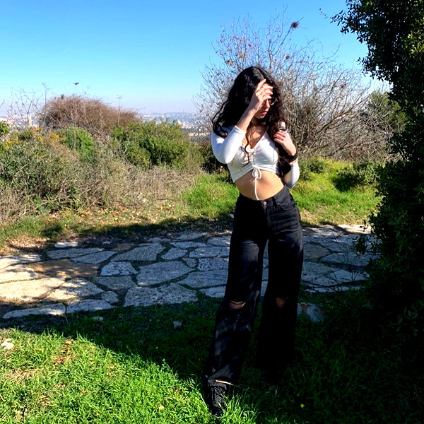 __yaheli_ instagram image archive image