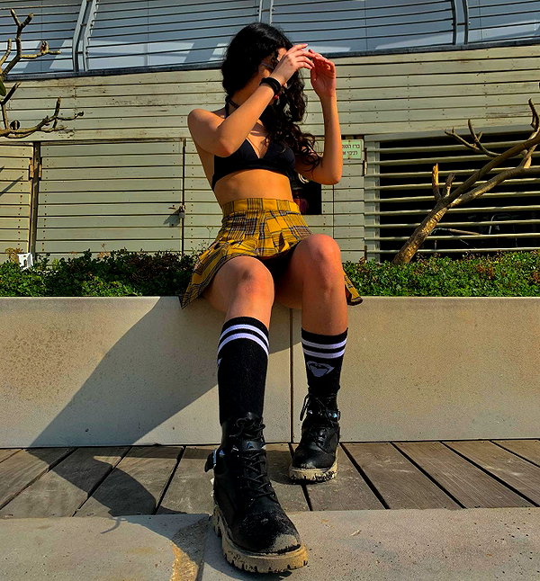__yaheli_ instagram image archive image