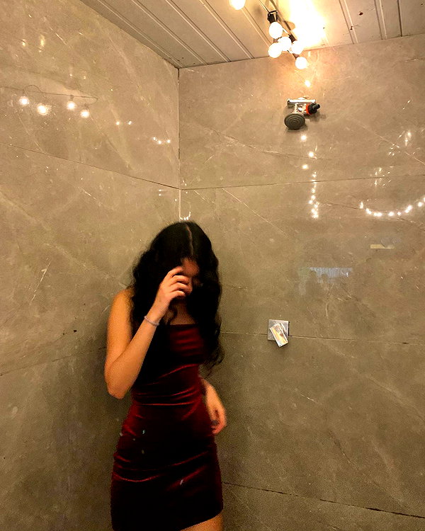 __yaheli_ instagram image archive image