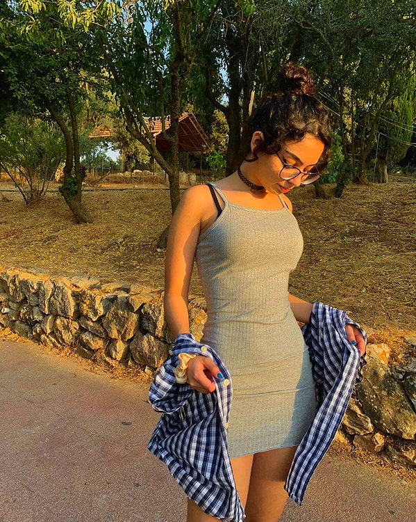 __yaheli_ instagram image archive image
