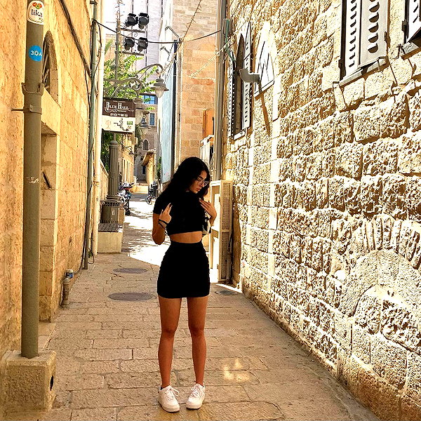 __yaheli_ instagram image archive image