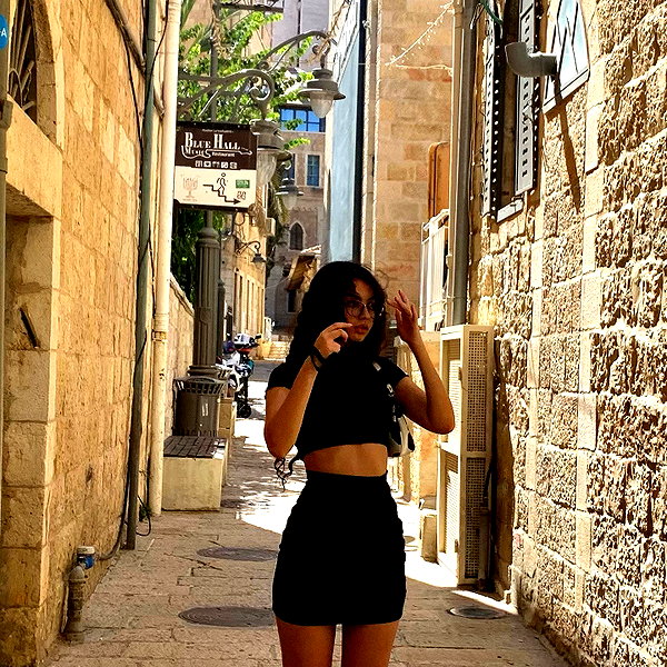 __yaheli_ instagram image archive image
