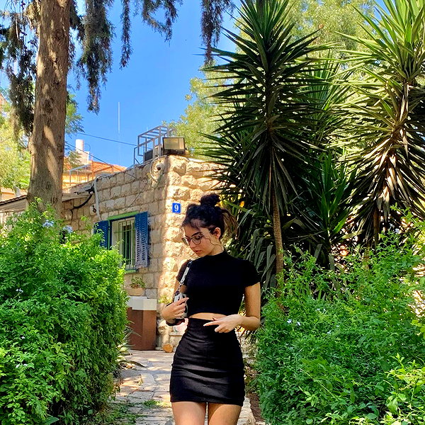 __yaheli_ instagram image archive image