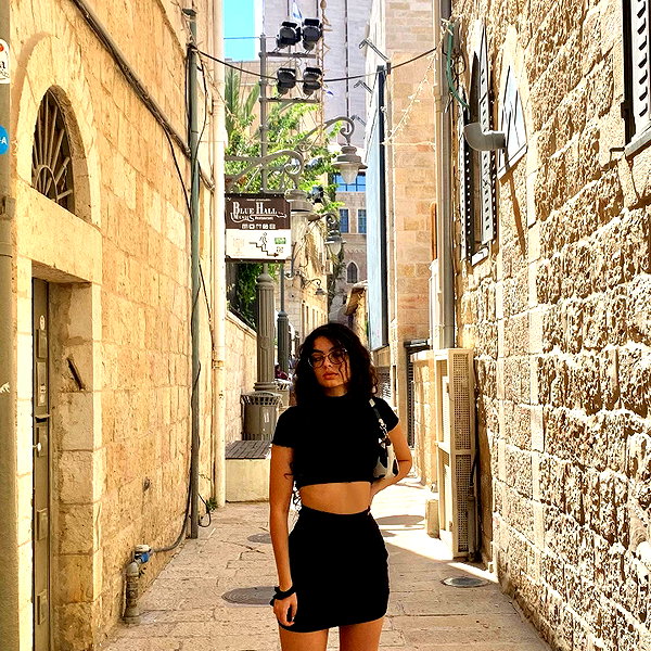 __yaheli_ instagram image archive image