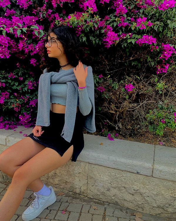 __yaheli_ instagram image archive image