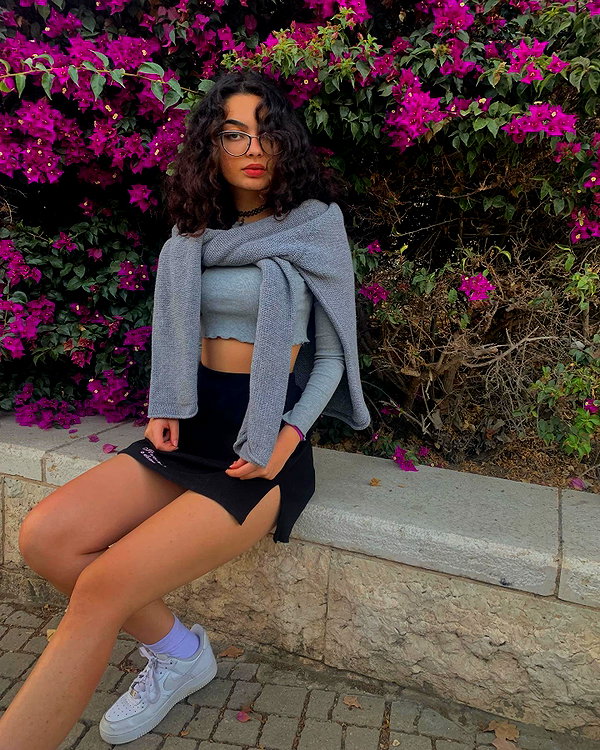 __yaheli_ instagram image archive image