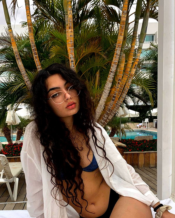 __yaheli_ instagram image archive image