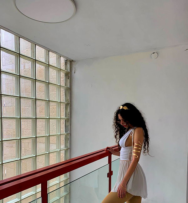 __yaheli_ instagram image archive image