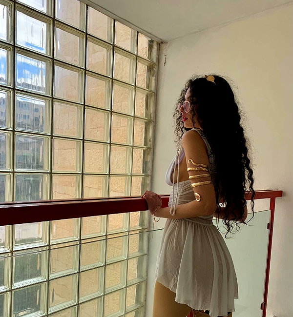 __yaheli_ instagram image archive image