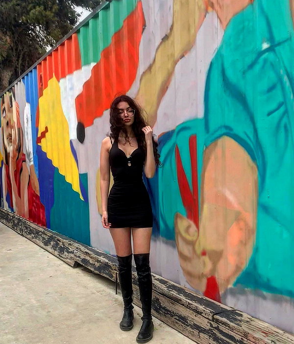 __yaheli_ instagram image archive image
