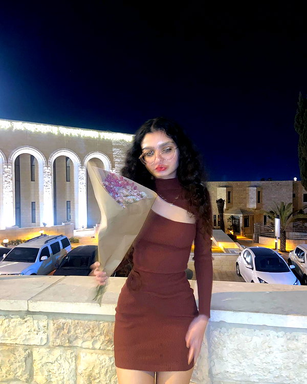 __yaheli_ instagram image archive image