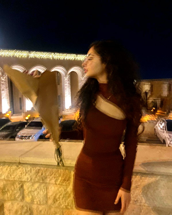 __yaheli_ instagram image archive image