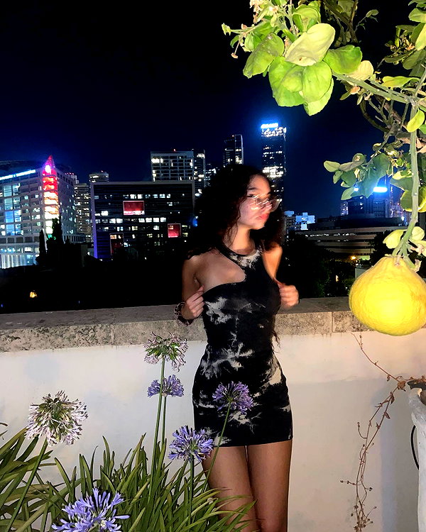 __yaheli_ instagram image archive image