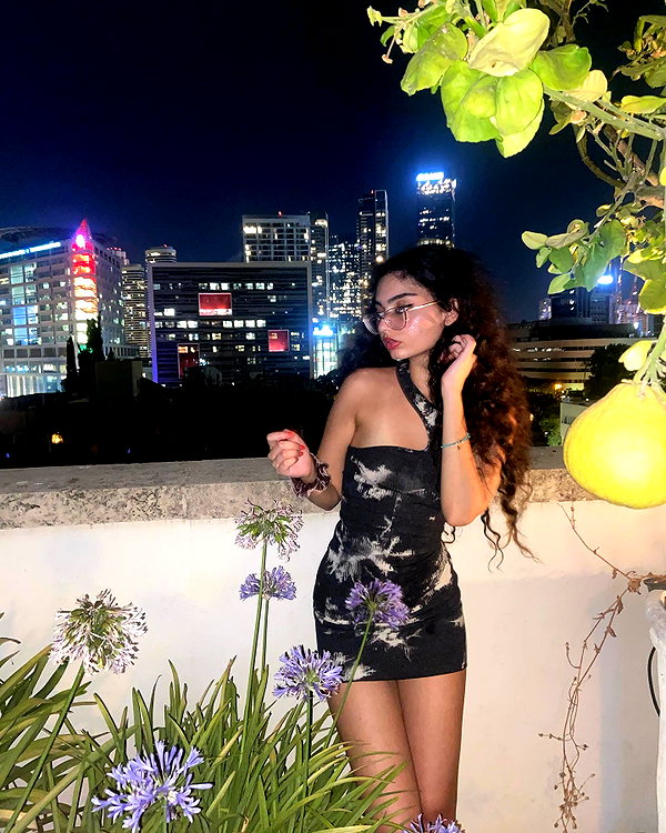 __yaheli_ instagram image archive image