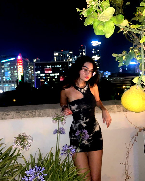 __yaheli_ instagram image archive image