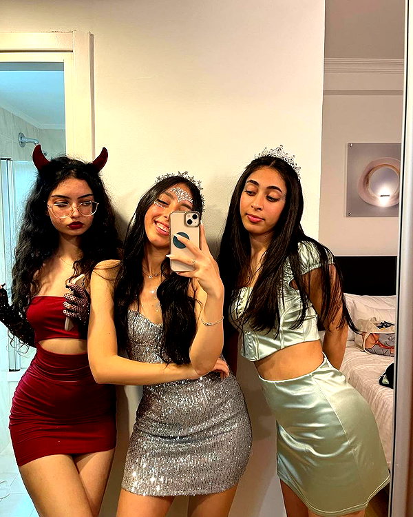__yaheli_ instagram image archive image