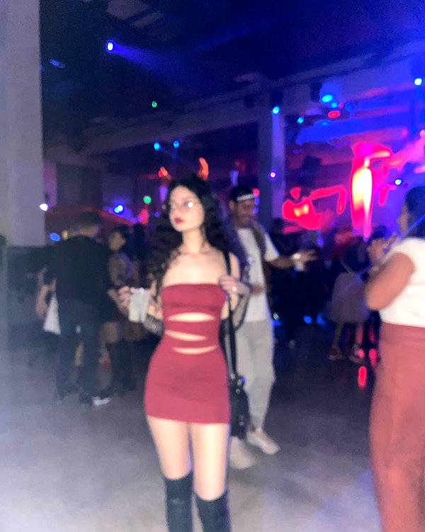 __yaheli_ instagram image archive image
