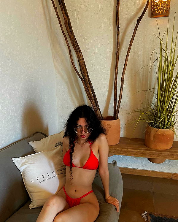 __yaheli_ instagram image archive image