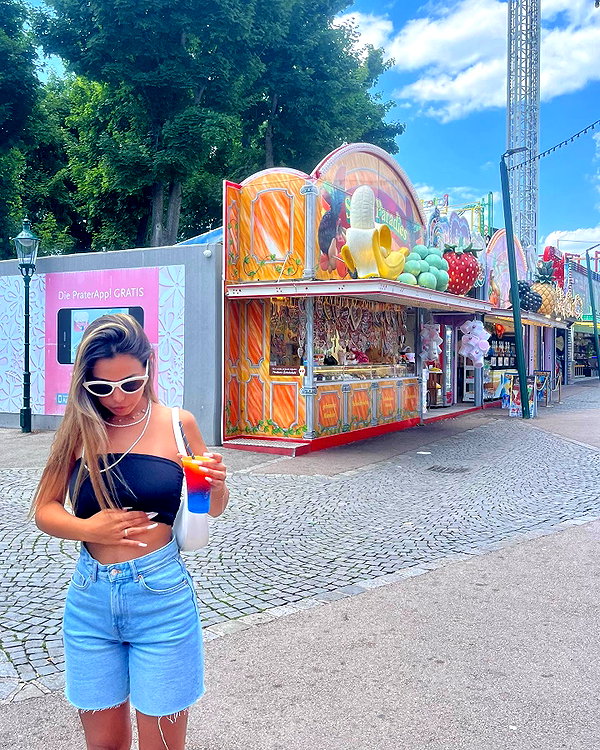 _ariel_lll instagram image archive image