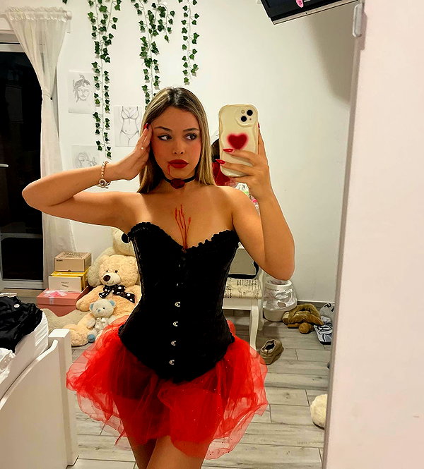 _ariel_lll instagram image archive image