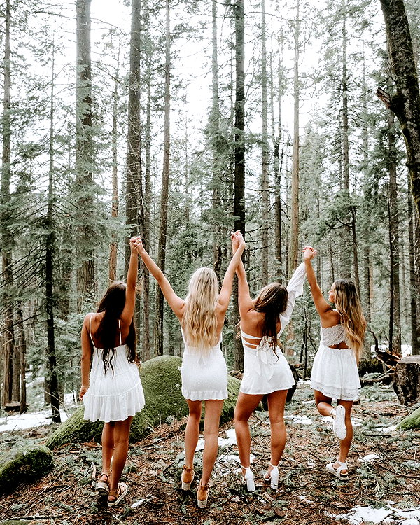 _ashleeevangelinos_ instagram image archive image