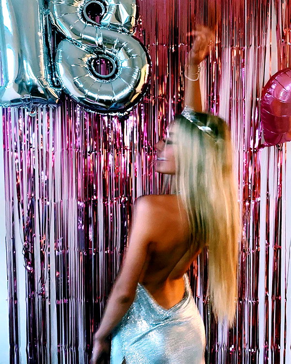 _ashleeevangelinos_ instagram image archive image