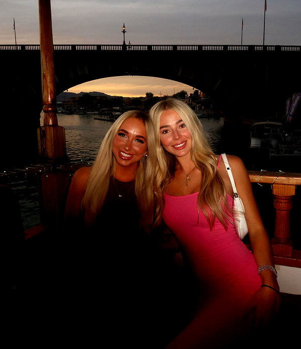 _ashleeevangelinos_ instagram image archive image