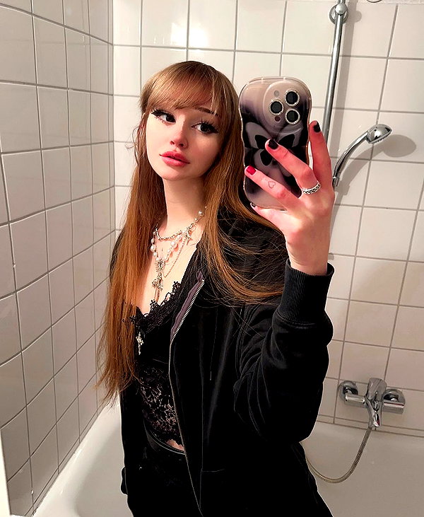 _kybellee instagram image archive image
