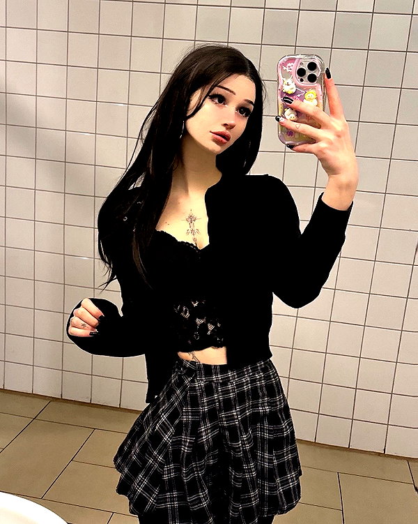 _kybellee instagram image archive image