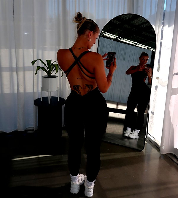 _lucycartwright instagram image archive image
